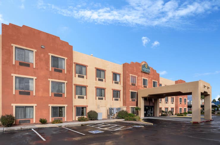 Aligned Grows Portfolio With La Quinta Inn & Suites in Tucson