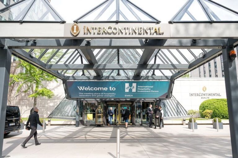 International rise of the center class, the way forward for manufacturers