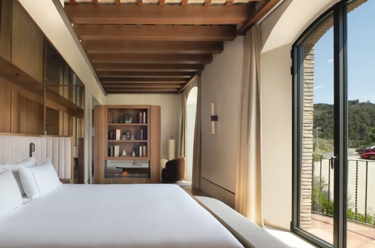 First Priorat luxurious lodge joins The Stein Group portfolio