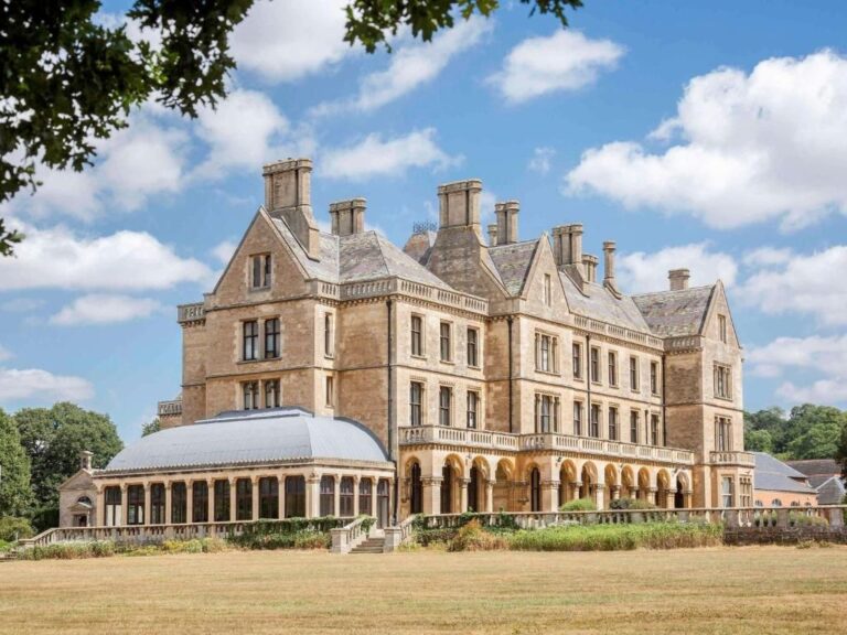 OYO grows Sunday model with six new UK accommodations