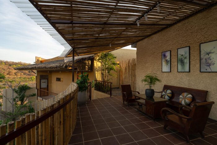 dragonfly retreat and cafe country house architecture 43 Dragonfly Retreat & Cafe