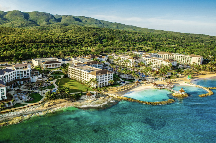 Hyatt Completes Acquisition of Playa Inns & Resorts N.V.