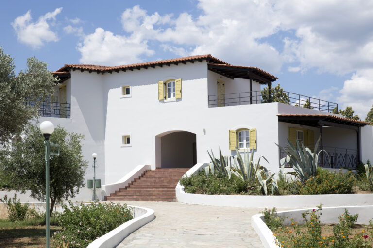 Zeus Worldwide expands portfolio with Eretria Lodge acquisition