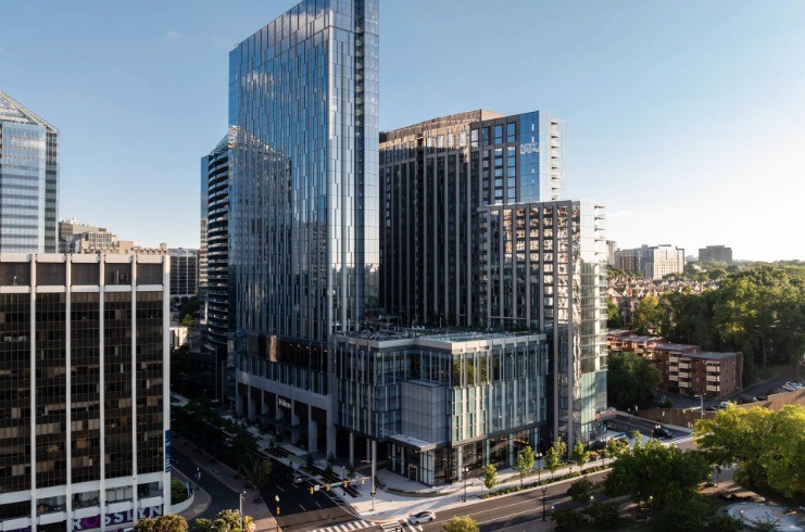 Hilton Arlington Rosslyn The Key Opens — LODGING