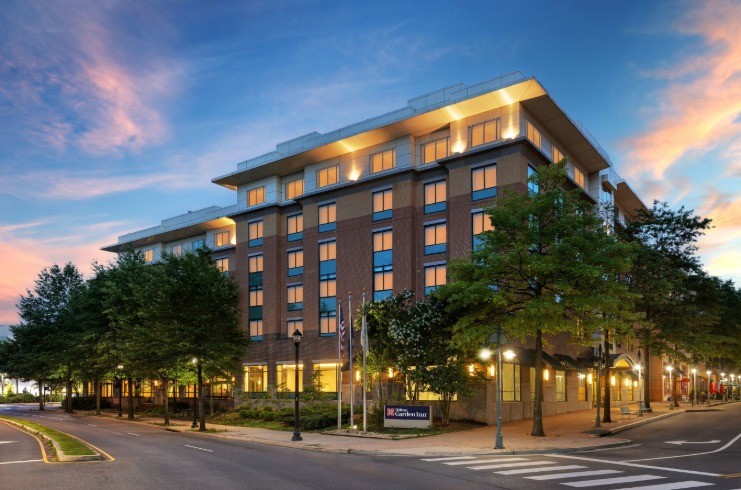 Hilton Backyard Inn Arlington Shirlington Completes Renovation