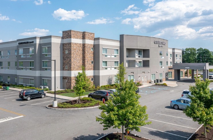 JLL Broadcasts Sale of Courtyard Wayne Fairfield — LODGING