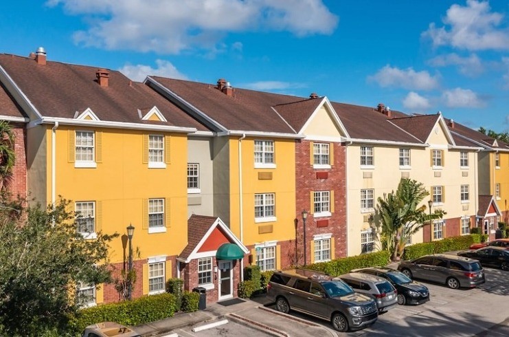 Marcus & Millichap Publicizes Sale of Candlewood Suites in Miami Lakes